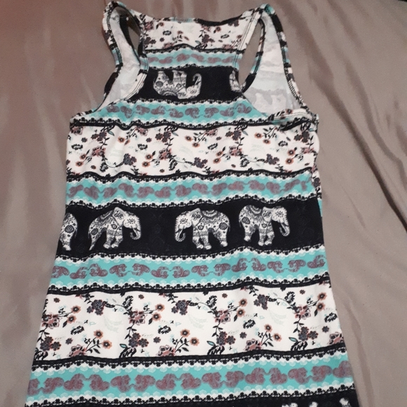 Brand new Ardene racerback tank top - Picture 2 of 3